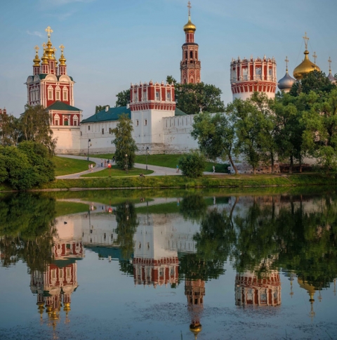 Новодевичий монастырь. Объект охраны ЮНЕСКО. Смоленский собор. Иринины палаты. Лопухинские палаты. Царевна Софья. Евдокия Лопухина. 